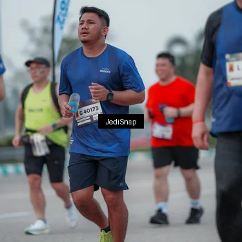 Runner Photo 7551178