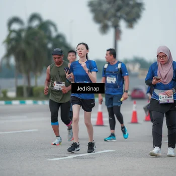 Runner Photo 7551187