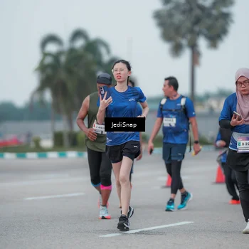 Runner Photo 7551194