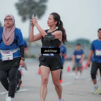 Runner Photo 7551197