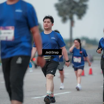 Runner Photo 7551235