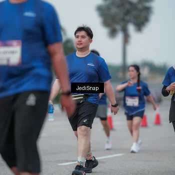 Runner Photo 7551236