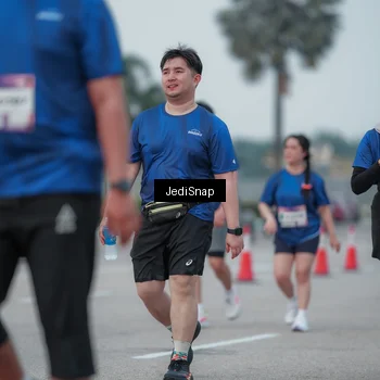 Runner Photo 7551237