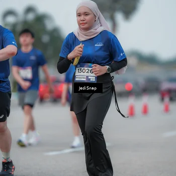 Runner Photo 7551244
