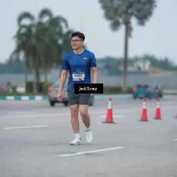 Runner Photo 7551259