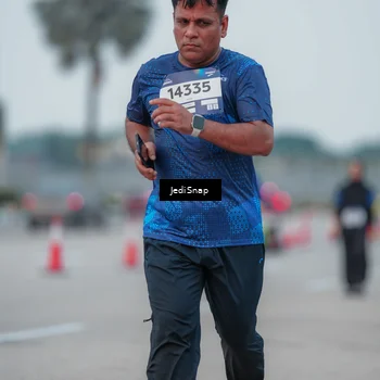 Runner Photo 7551260