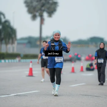 Runner Photo 7551266