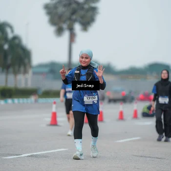 Runner Photo 7551270