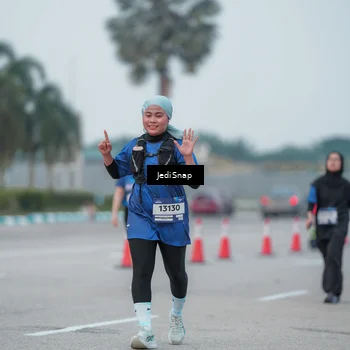 Runner Photo 7551274