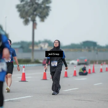 Runner Photo 7551279