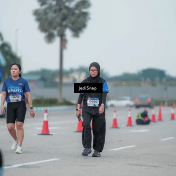 Runner Photo 7551280