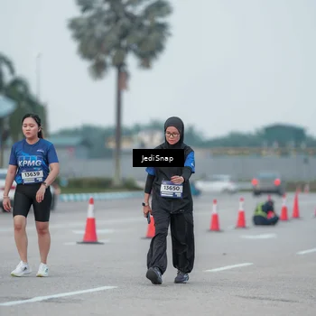 Runner Photo 7551282