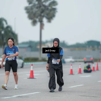 Runner Photo 7551286