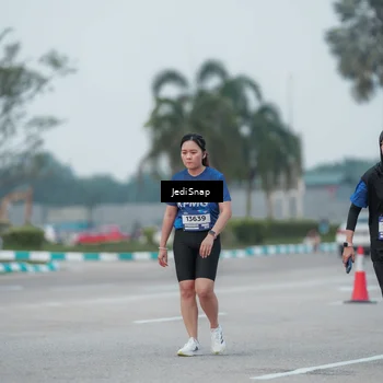Runner Photo 7551287