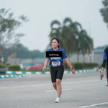 Runner Photo 7551289