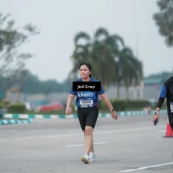 Runner Photo 7551294