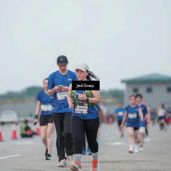 Runner Photo 7551296