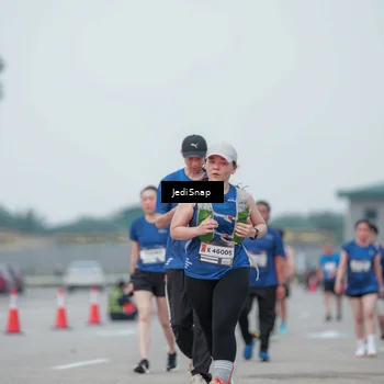 Runner Photo 7551299