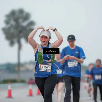 Runner Photo 7551304