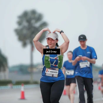 Runner Photo 7551305