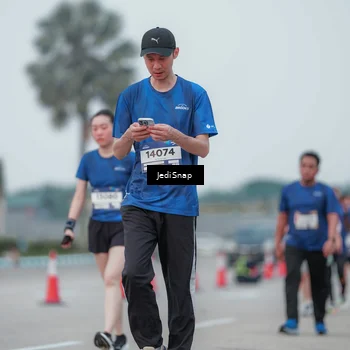 Runner Photo 7551307