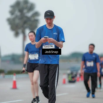 Runner Photo 7551313