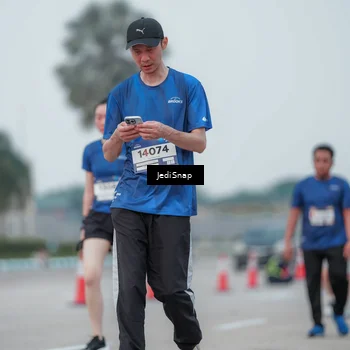 Runner Photo 7551314