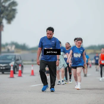 Runner Photo 7551320