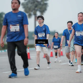 Runner Photo 7551330