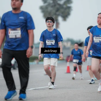 Runner Photo 7551335