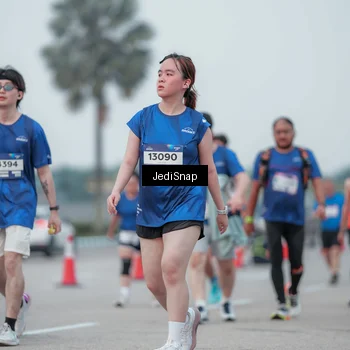 Runner Photo 7551336