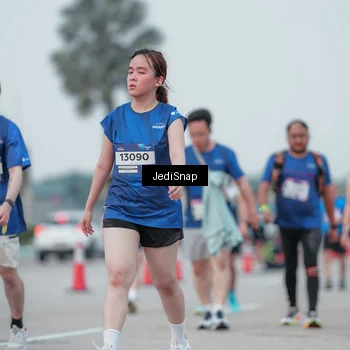 Runner Photo 7551338