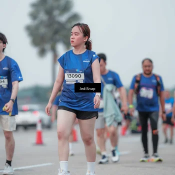 Runner Photo 7551339