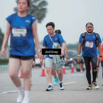 Runner Photo 7551345