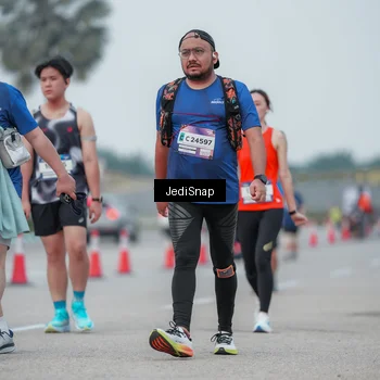 Runner Photo 7551351