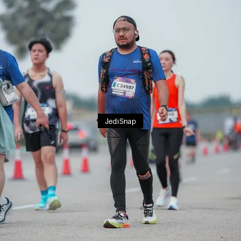 Runner Photo 7551355