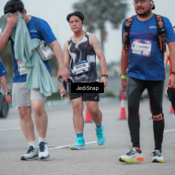 Runner Photo 7551357