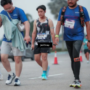 Runner Photo 7551361