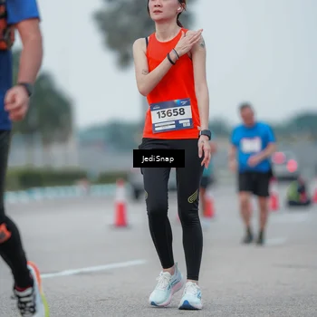 Runner Photo 7551368