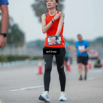 Runner Photo 7551369