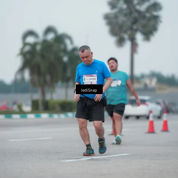 Runner Photo 7551377