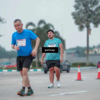 Runner Photo 7551384