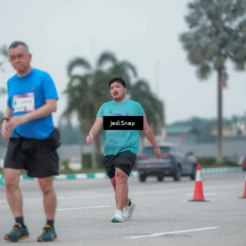 Runner Photo 7551385