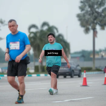 Runner Photo 7551386