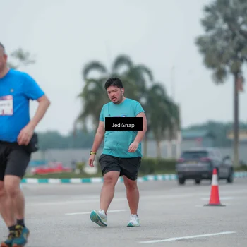 Runner Photo 7551388
