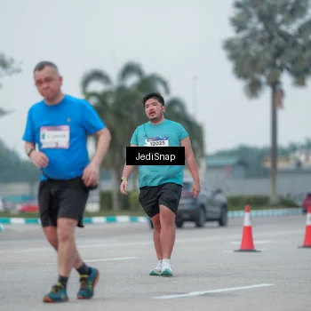 Runner Photo 7551389