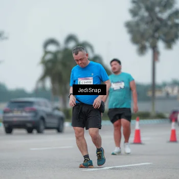 Runner Photo 7551403
