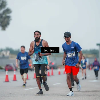 Runner Photo 7551406
