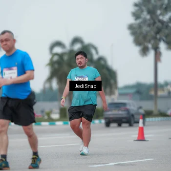 Runner Photo 7551407