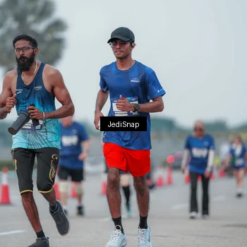 Runner Photo 7551413